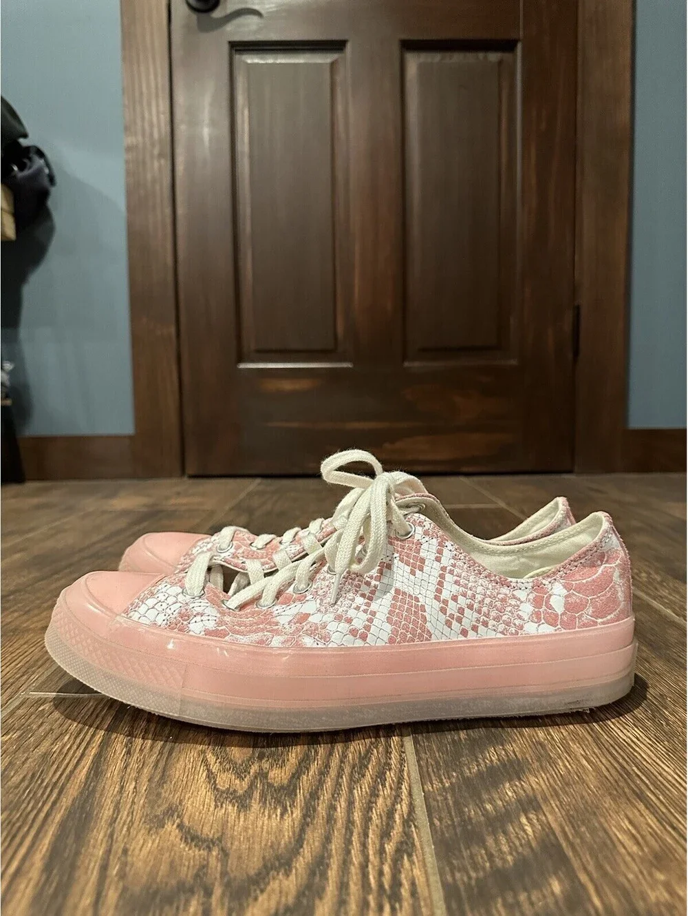 Converse Golf Le Fleur Pink Snake Skin Low Top Sneakers Size 10